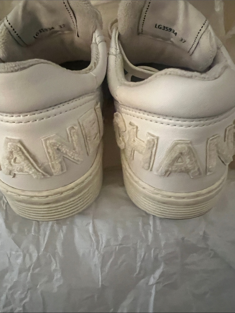 CHANEL White Low-Top Leather Sneakers - Picture 4 of 4